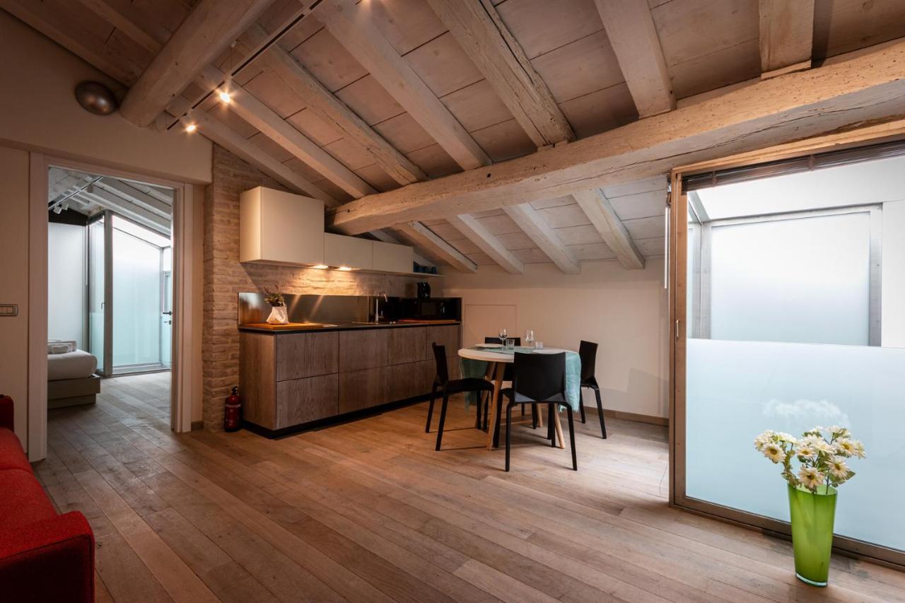 Smeraldo Suite - Smart Holiday Mantova Exteriér fotografie